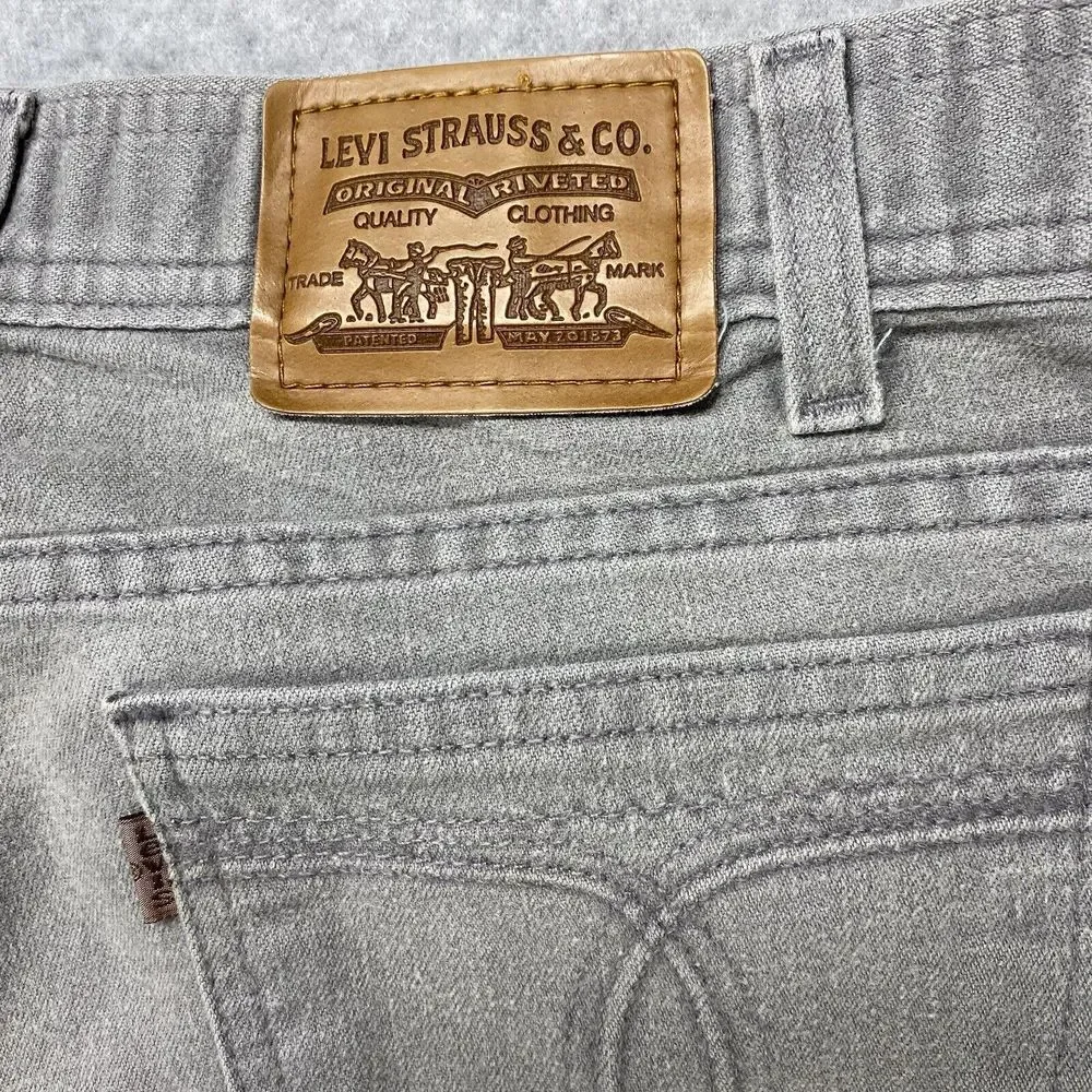 Vintage‎ Levi's Jeans Mens 30x30 Gray Straight Leg Distressed Faded Denim Preppy
